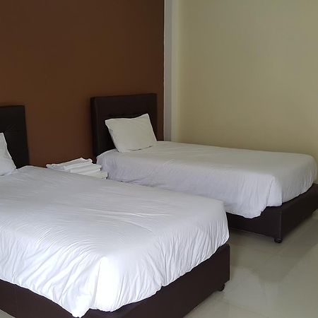 Charoensuk Grand Hotel Kabin Buri Exterior foto