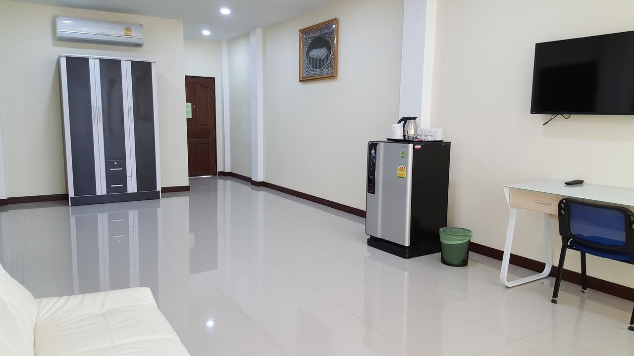 Charoensuk Grand Hotel Kabin Buri Exterior foto